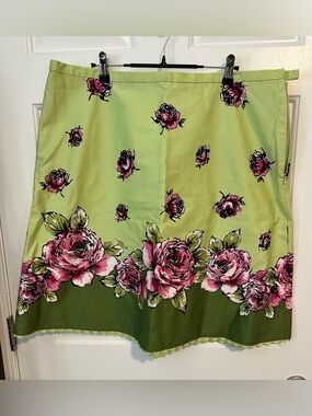 Liz Claiborne Lime Green Skirt with Pink Rose Print